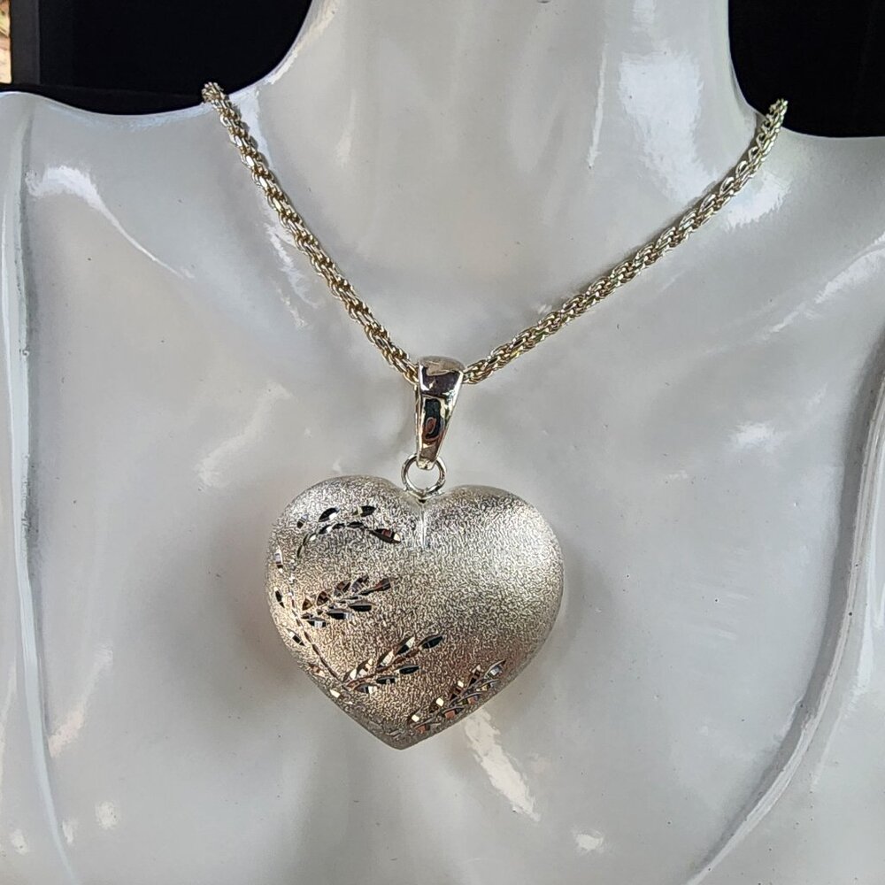 ITAOR Italy Sterling Silver Puffy Heart Pendant Diamond Cut Rope Necklace